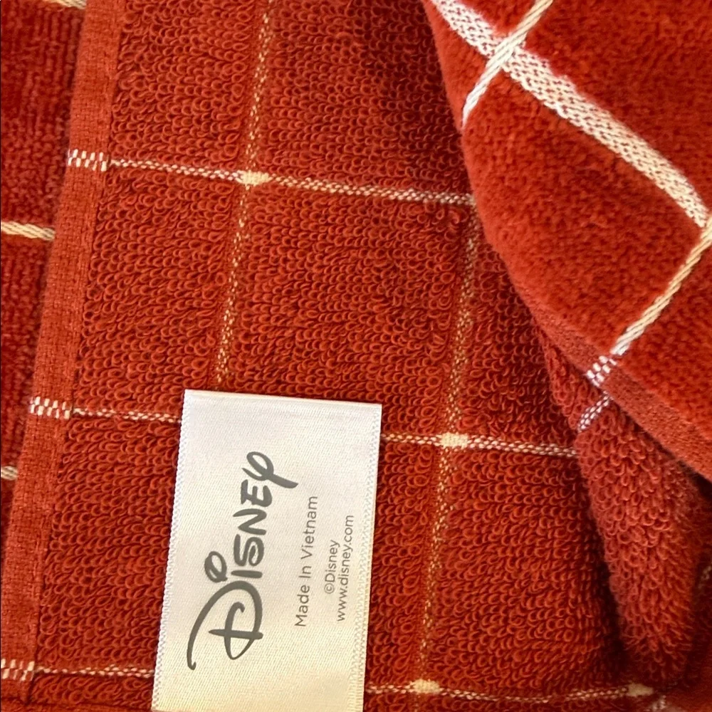NWT Set of 2 Disney Red Checkered Hand Towels with Leafy Mickey Design